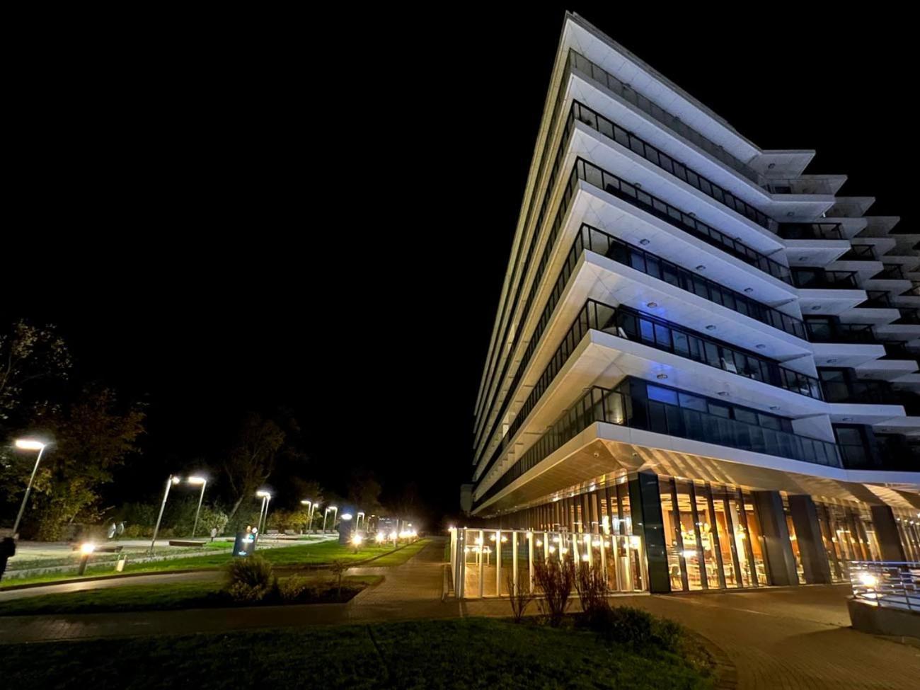 Seaside Park Apartamenty Prywatne Z Widokiem Na Morze Kołobrzeg Esterno foto