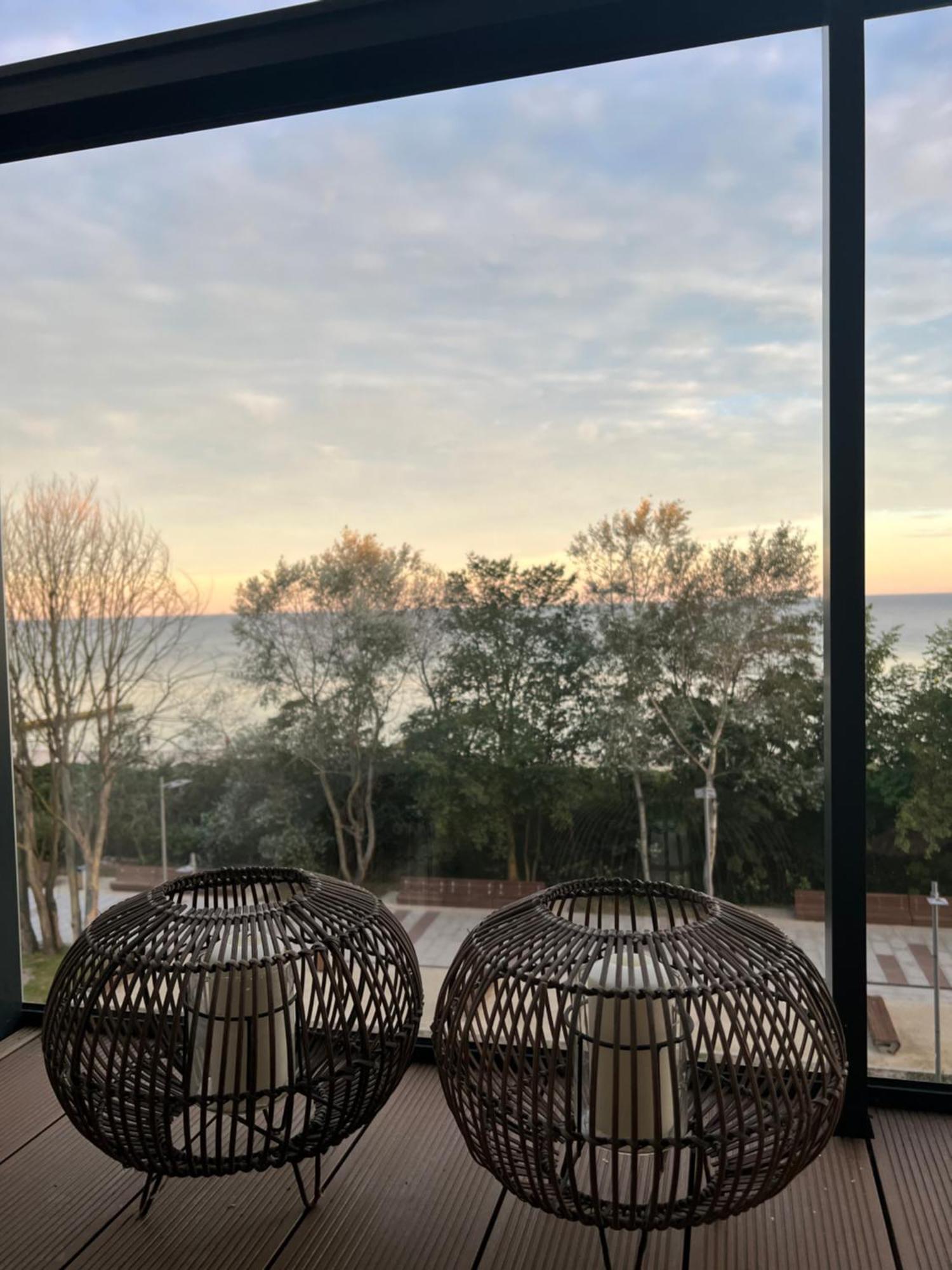 Seaside Park Apartamenty Prywatne Z Widokiem Na Morze Kołobrzeg Esterno foto